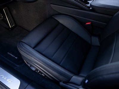 2026 Porsche Panamera 4