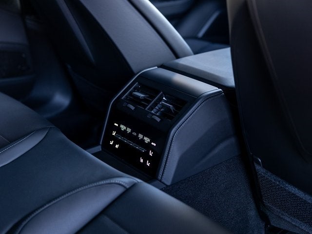 2026 Porsche Panamera 4