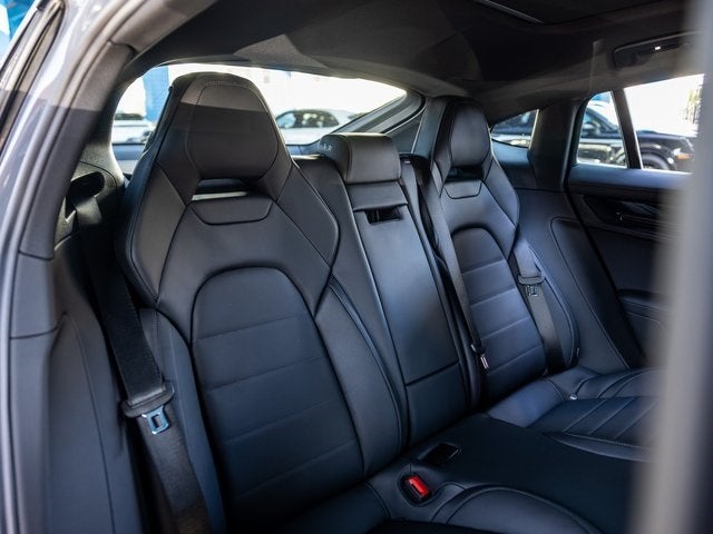 2026 Porsche Panamera 4