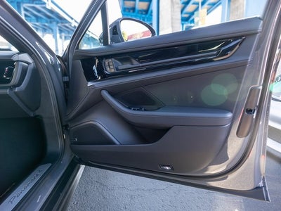 2026 Porsche Panamera 4