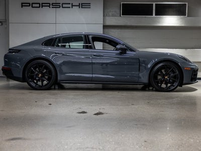 2026 Porsche Panamera 4
