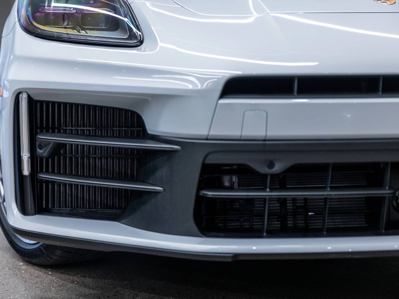 2026 Porsche Panamera Panamera 4