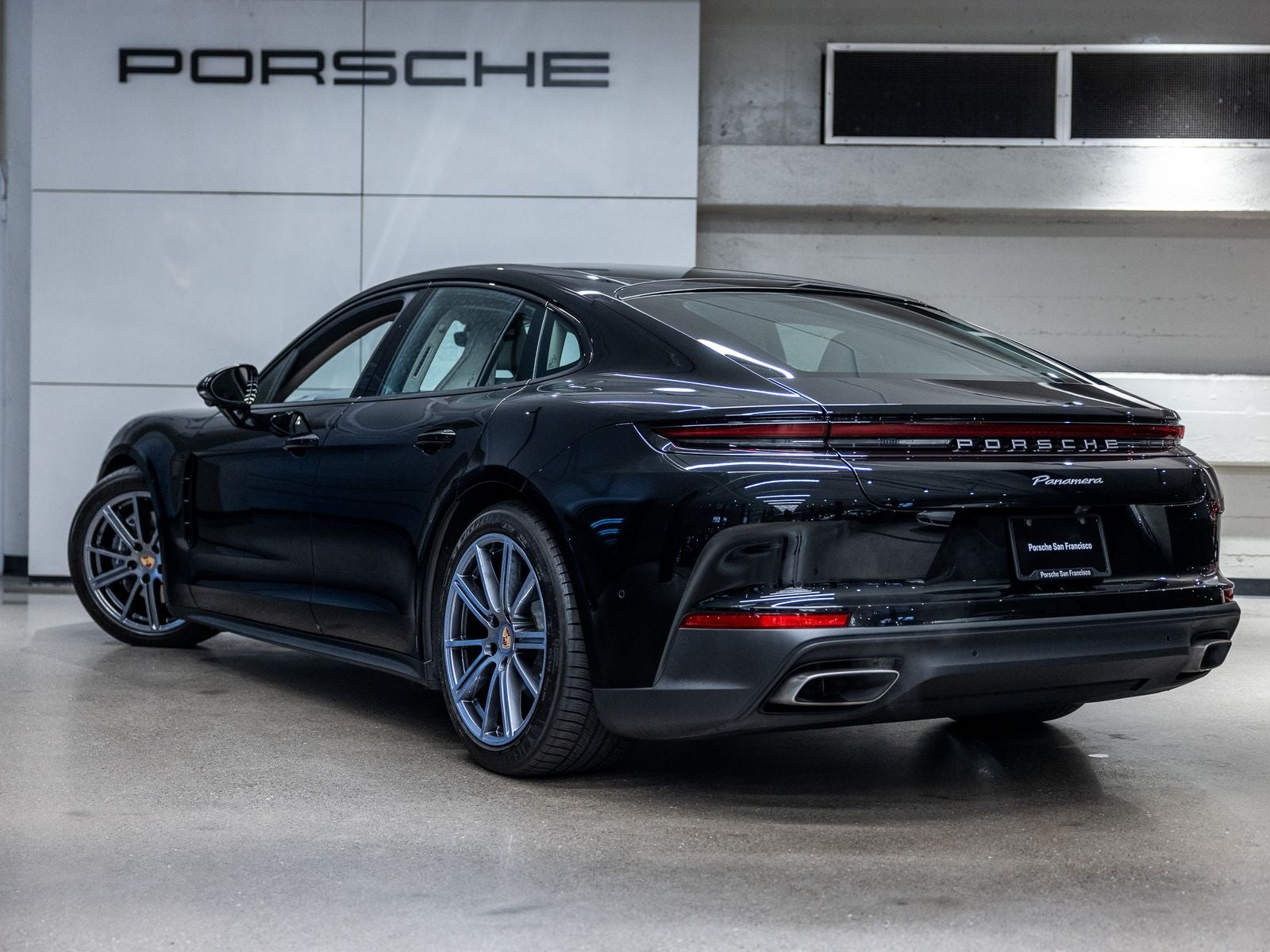 2025 Porsche Panamera Panamera