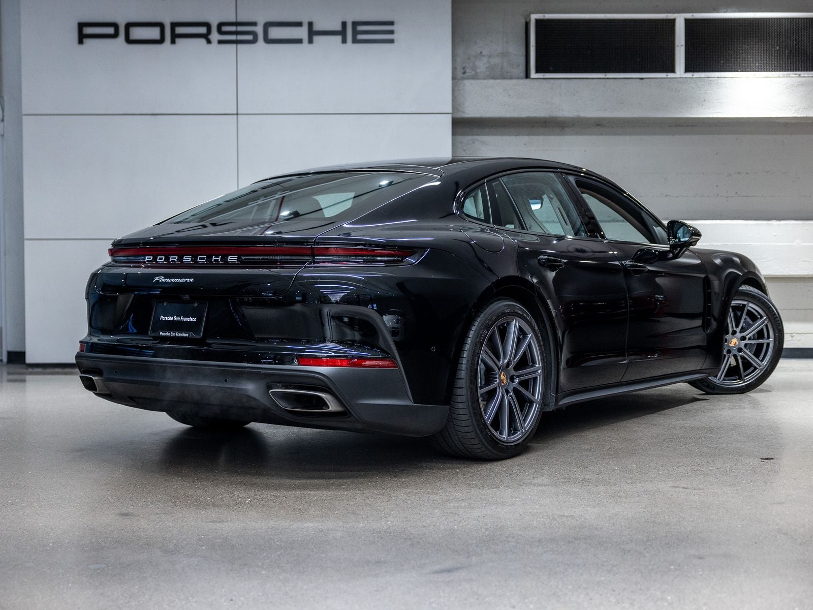 2025 Porsche Panamera Panamera