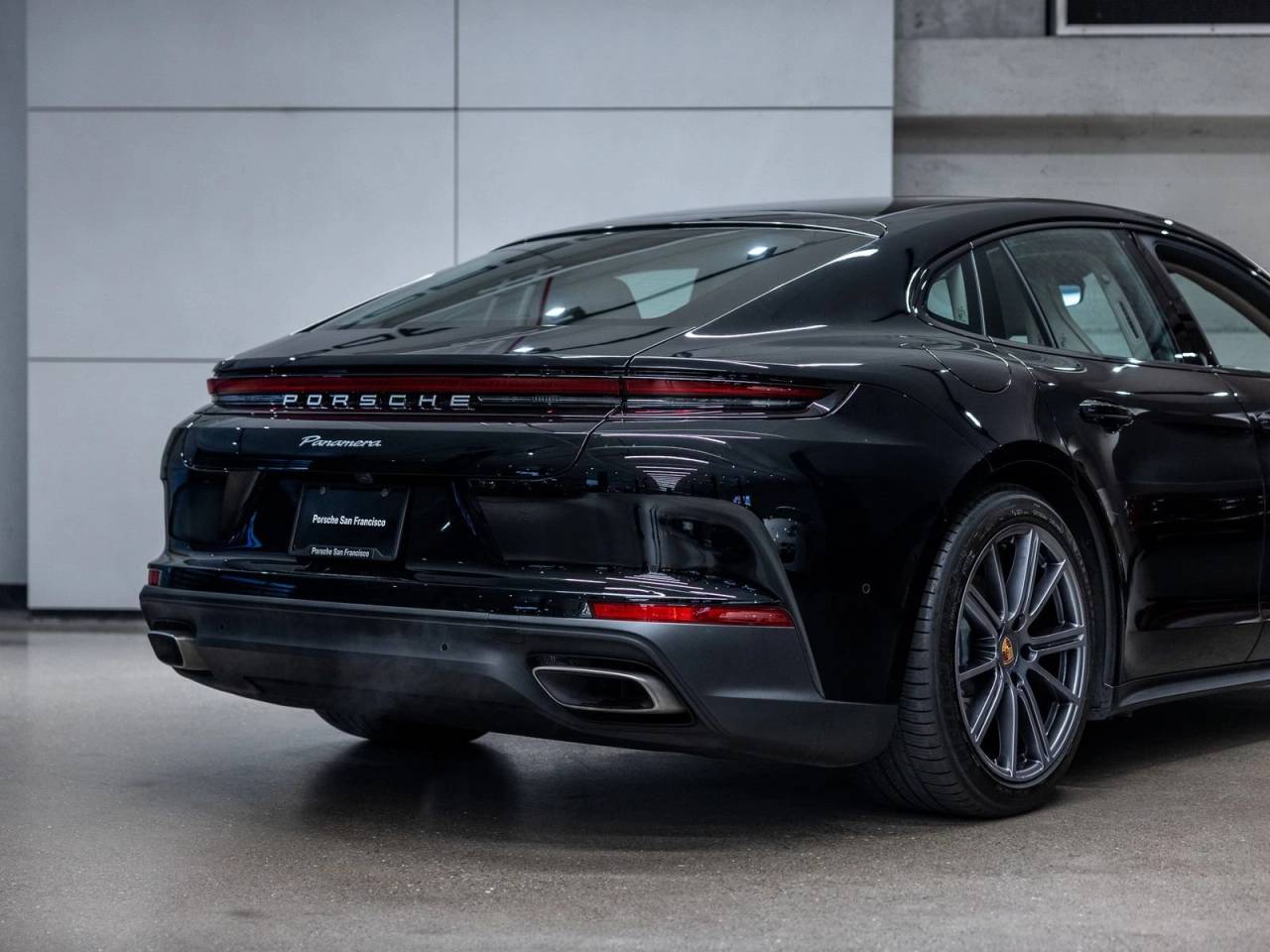 2025 Porsche Panamera Panamera