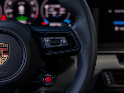 2025 Porsche 911 911 Carrera GTS