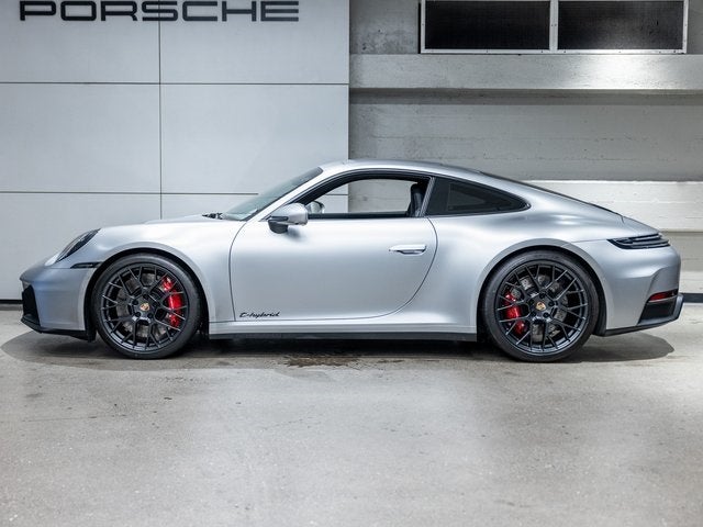 2025 Porsche 911 911 Carrera GTS