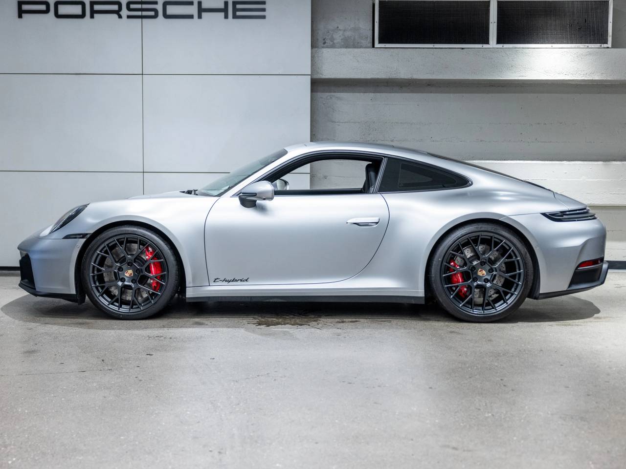 2025 Porsche 911 911 Carrera GTS