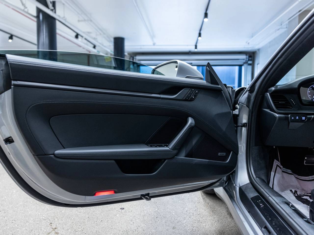 2025 Porsche 911 911 Carrera GTS