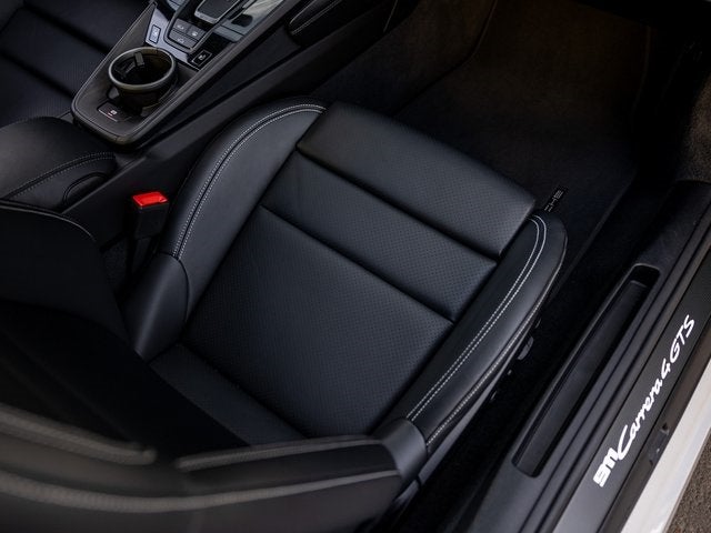 2025 Porsche 911 911 Carrera 4 GTS