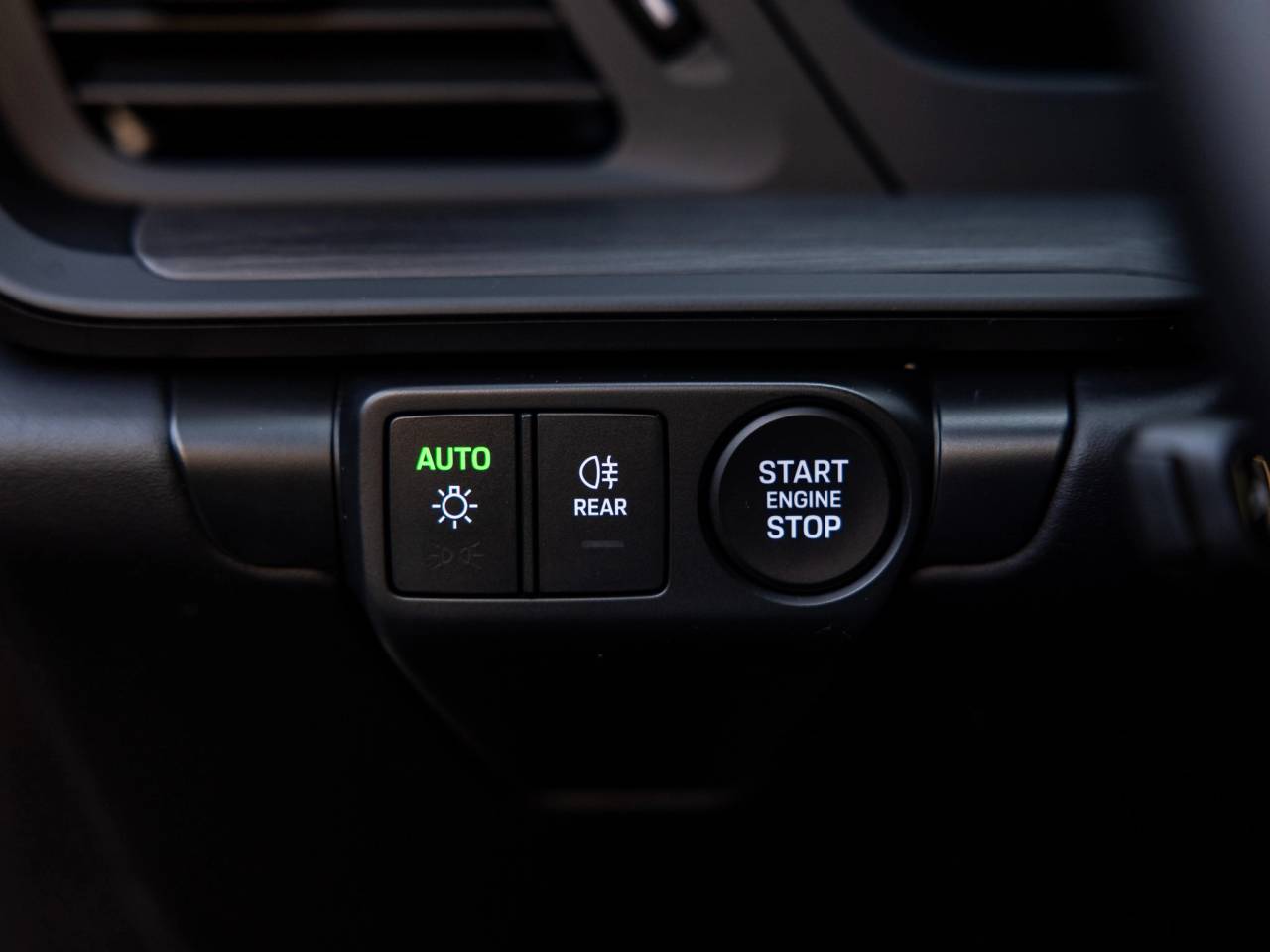 2025 Porsche 911 911 Carrera 4 GTS