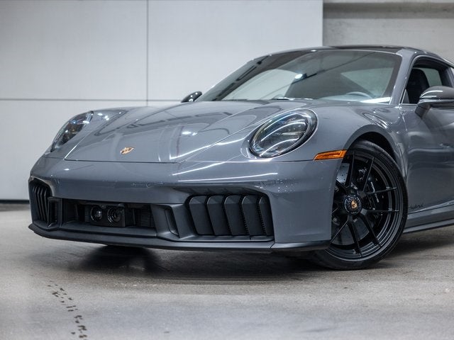 2025 Porsche 911 Carrera GTS