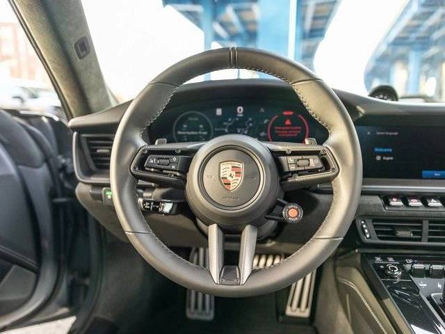 2025 Porsche 911 911 Carrera GTS