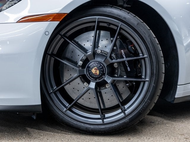 2025 Porsche 911 Carrera GTS