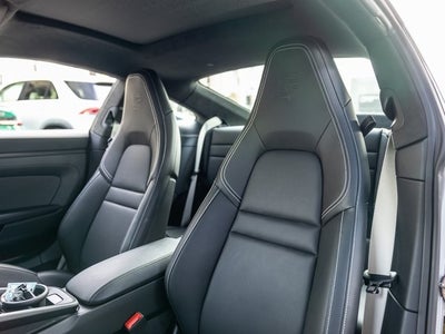 2025 Porsche 911 Carrera GTS