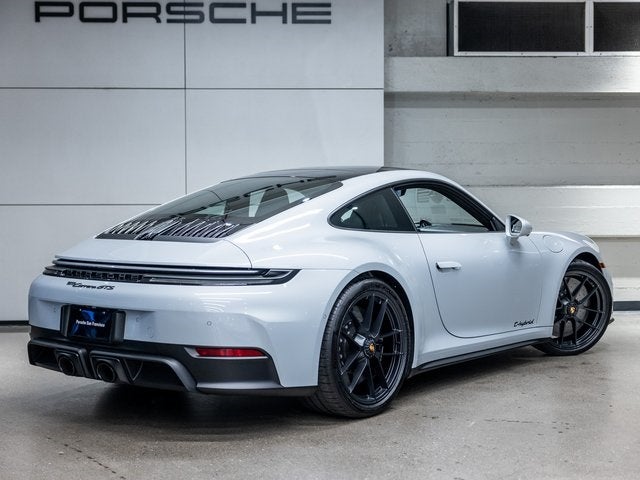 2025 Porsche 911 Carrera GTS