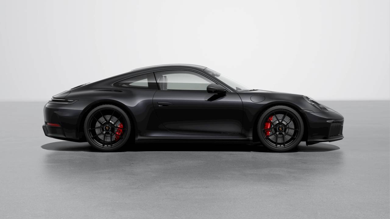 2025 Porsche 911 Carrera 4 GTS