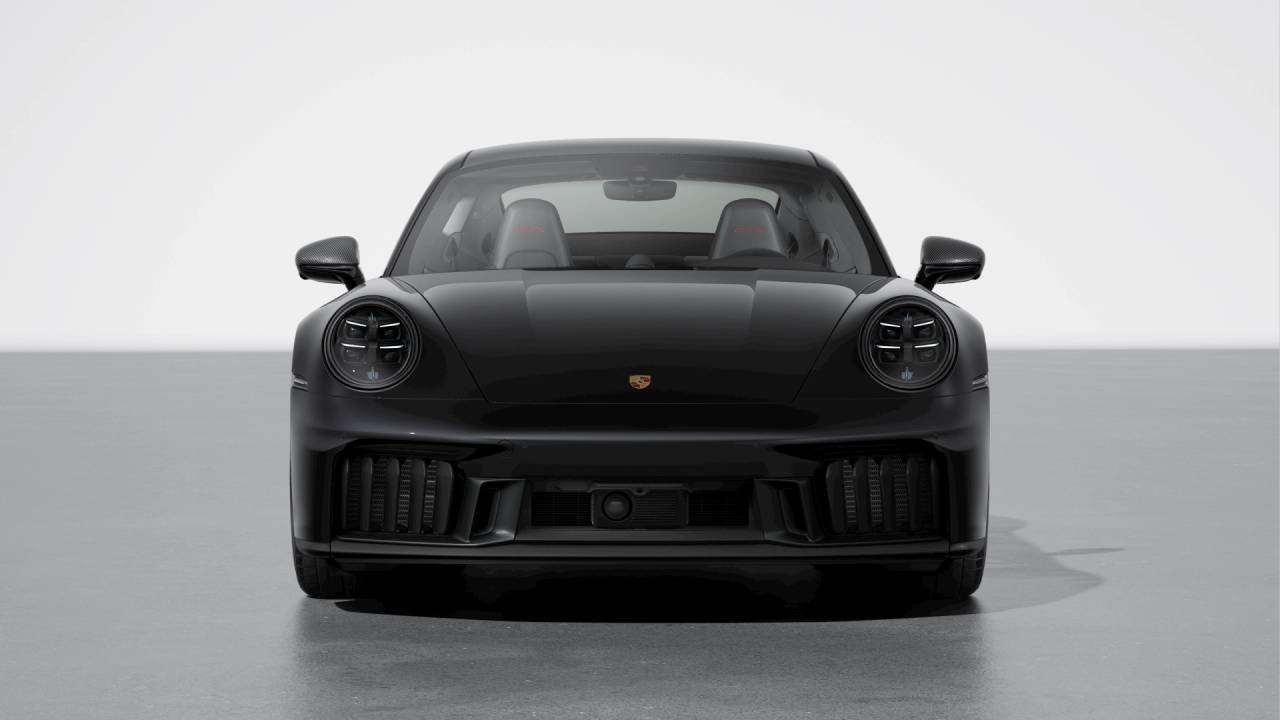 2025 Porsche 911 Carrera 4 GTS