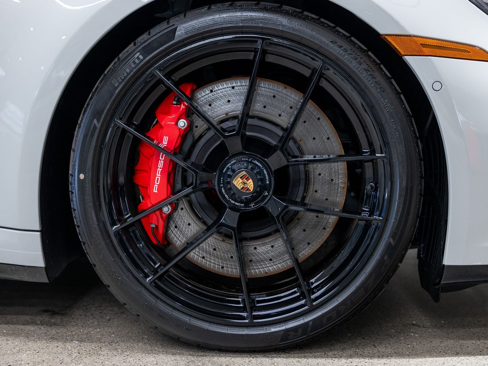 2026 Porsche 911 Carrera 4 GTS