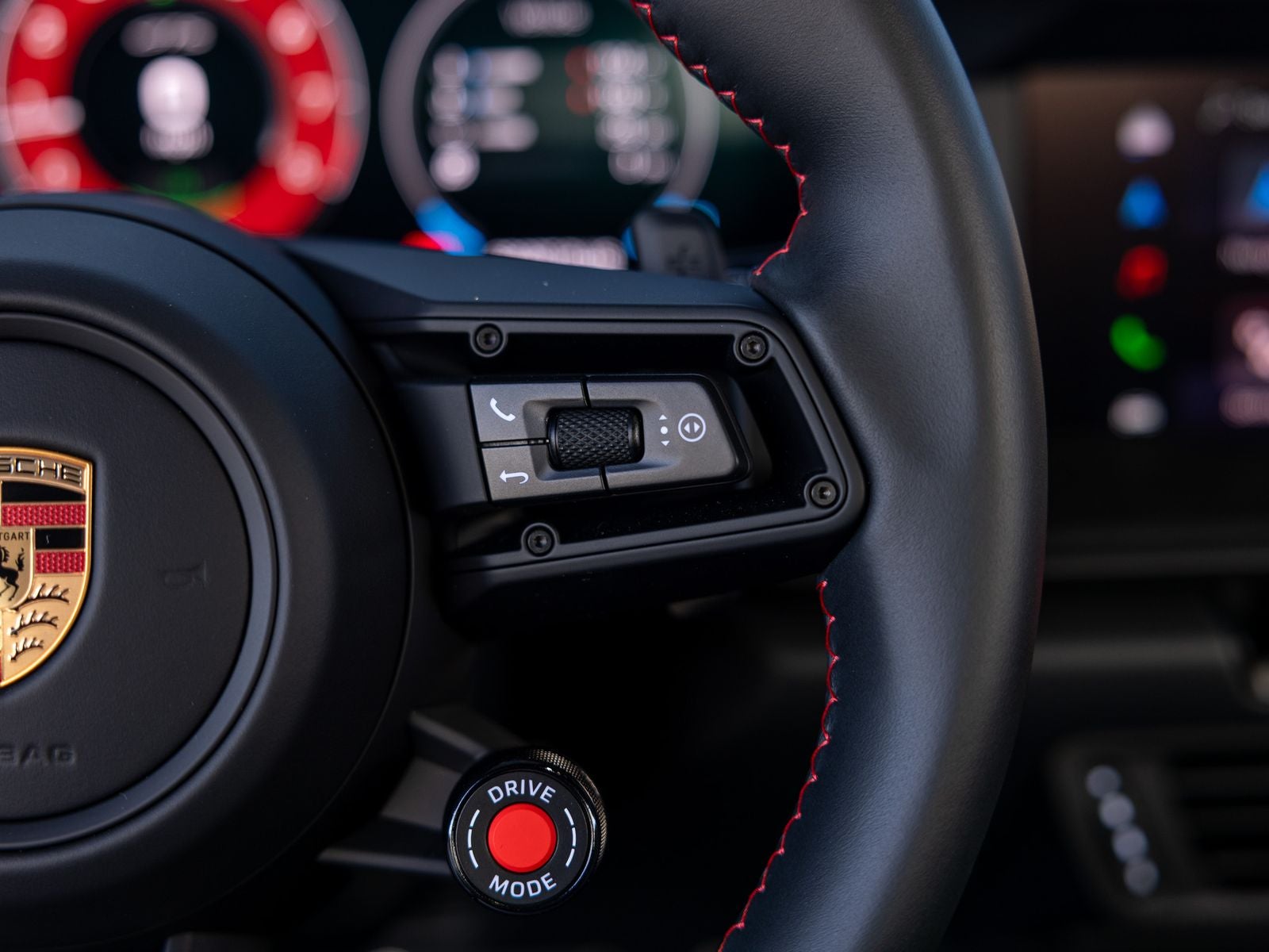 2026 Porsche 911 Carrera 4 GTS