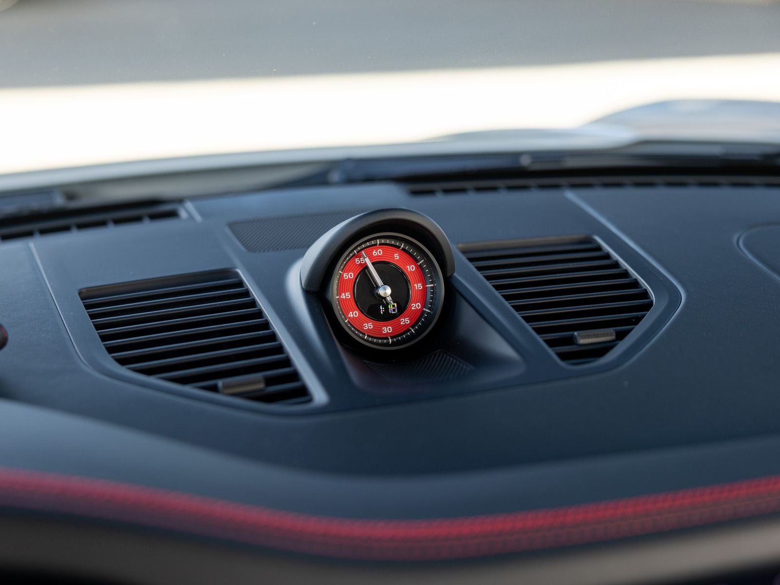 2026 Porsche 911 Carrera 4 GTS