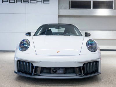 2026 Porsche 911 Carrera 4 GTS