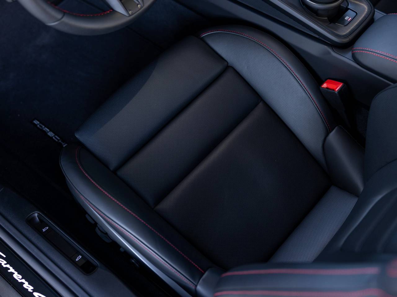 2026 Porsche 911 Carrera 4 GTS