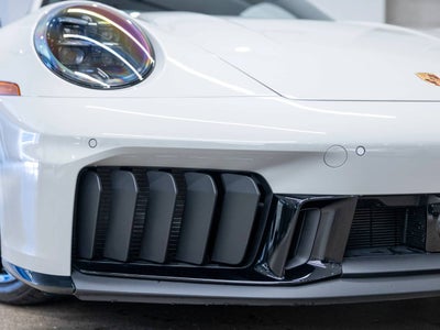 2026 Porsche 911 Carrera 4 GTS