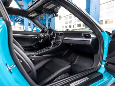 2017 Porsche 911 Carrera 4S