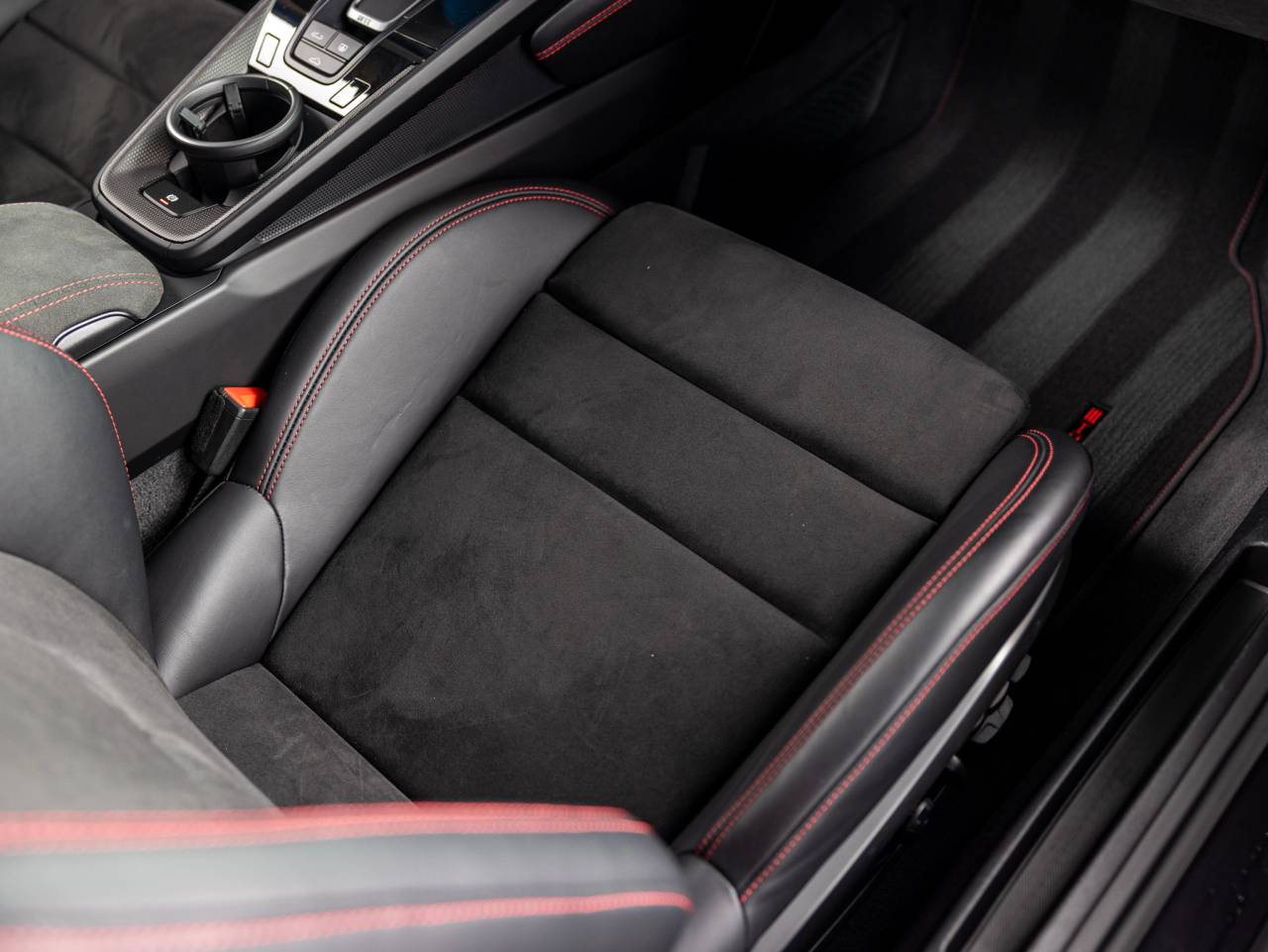 2024 Porsche 911 Carrera GTS