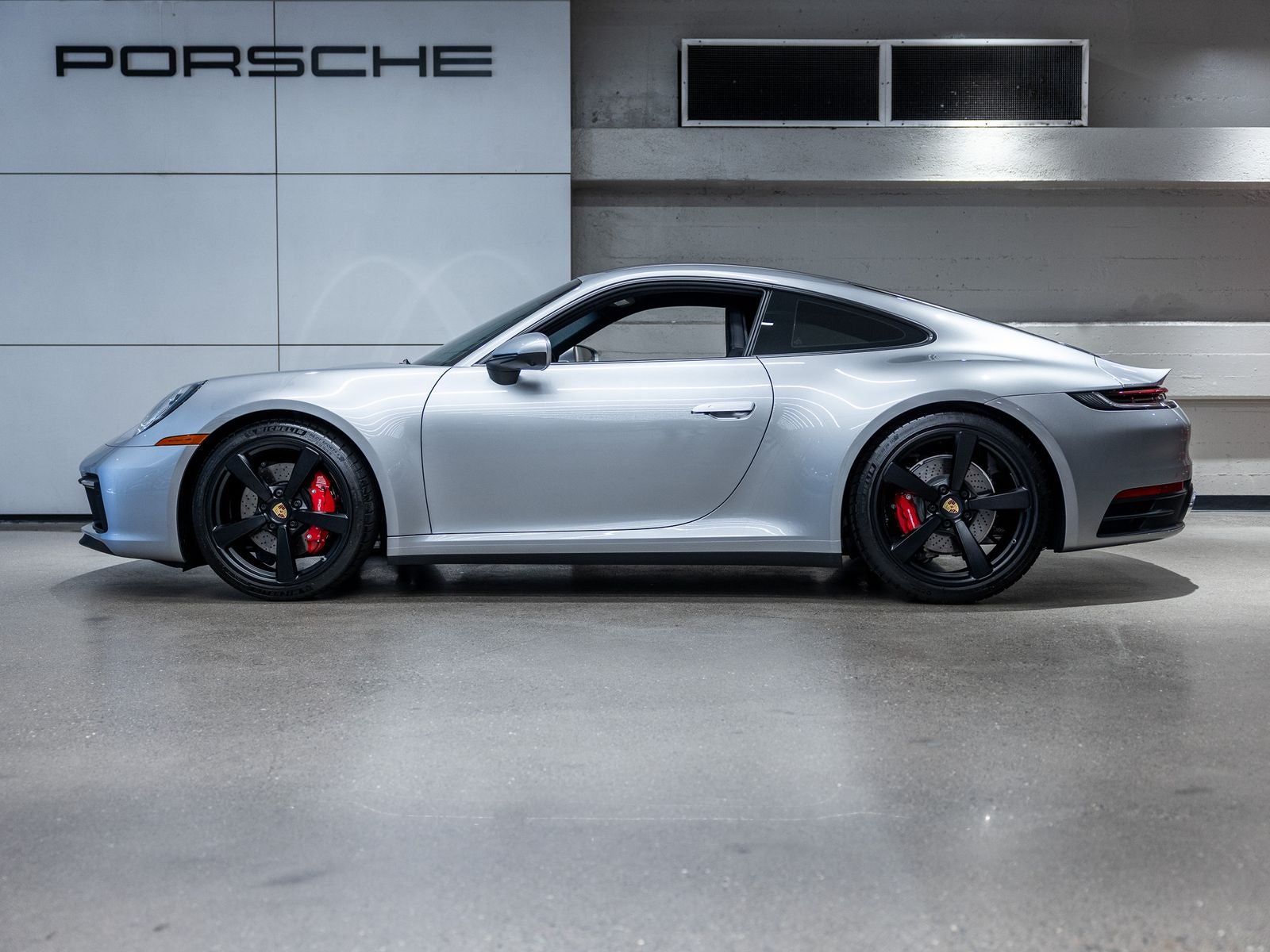 2024 Porsche 911 Carrera 4S