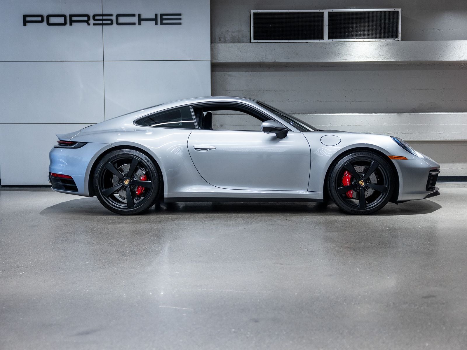 2024 Porsche 911 Carrera 4S