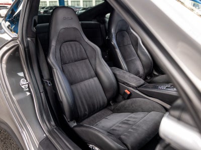 2018 Porsche 911 Carrera GTS