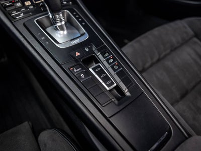 2018 Porsche 911 Carrera GTS