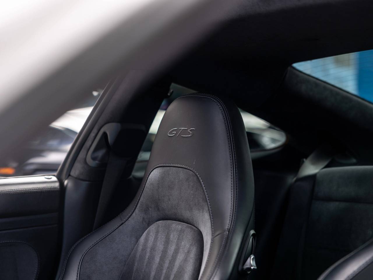 2018 Porsche 911 Carrera GTS