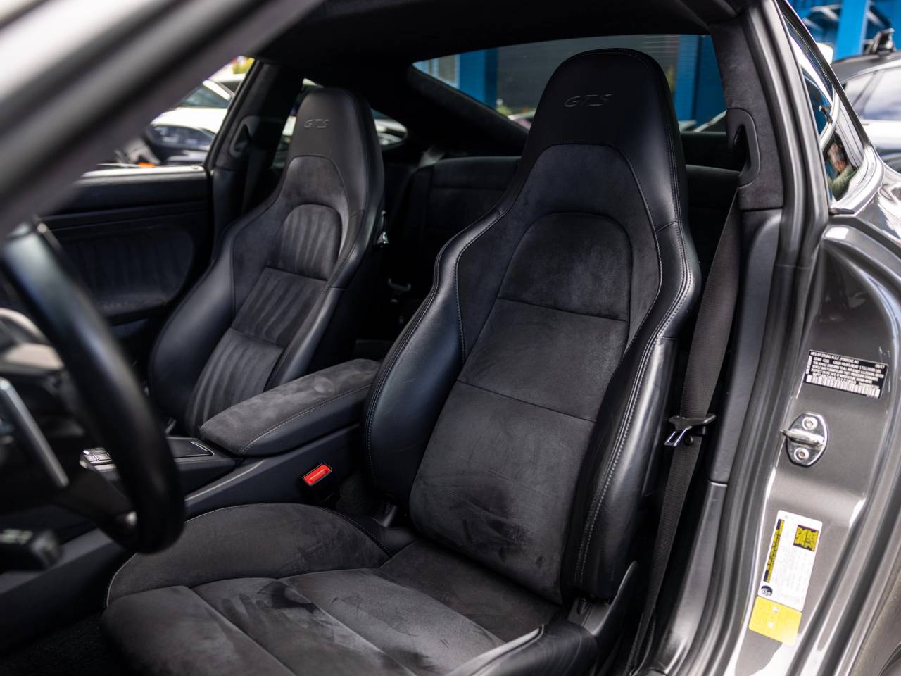 2018 Porsche 911 Carrera GTS