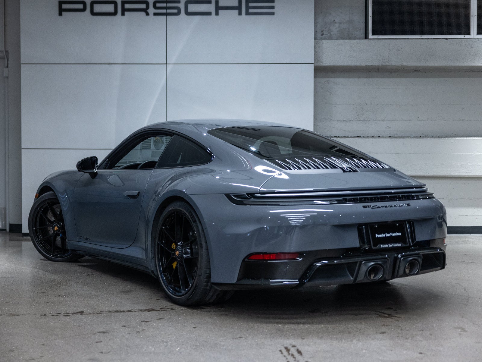 2025 Porsche 911 911 Carrera 4 GTS