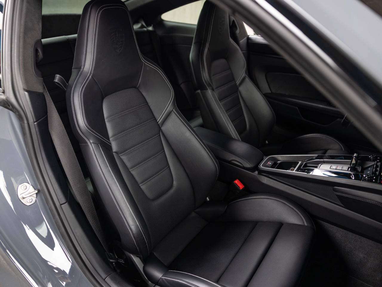2025 Porsche 911 911 Carrera 4 GTS