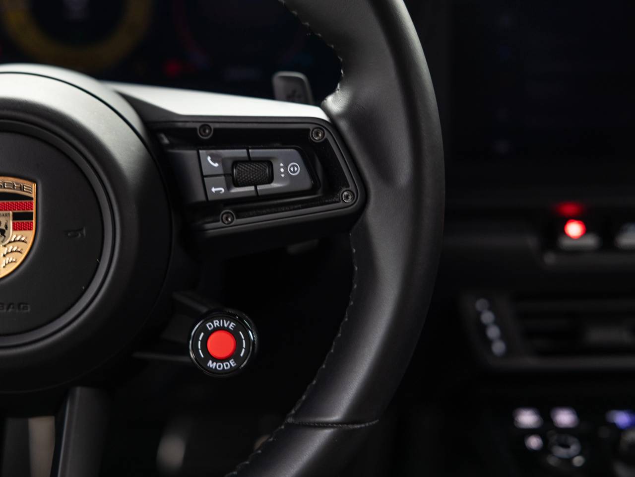 2025 Porsche 911 911 Carrera 4 GTS