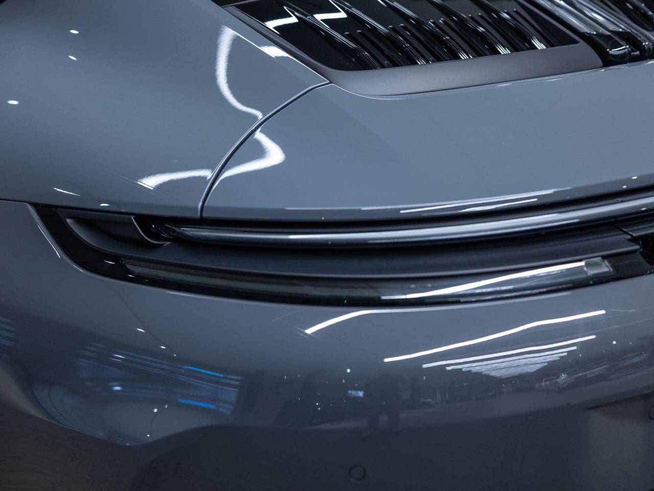2025 Porsche 911 911 Carrera 4 GTS