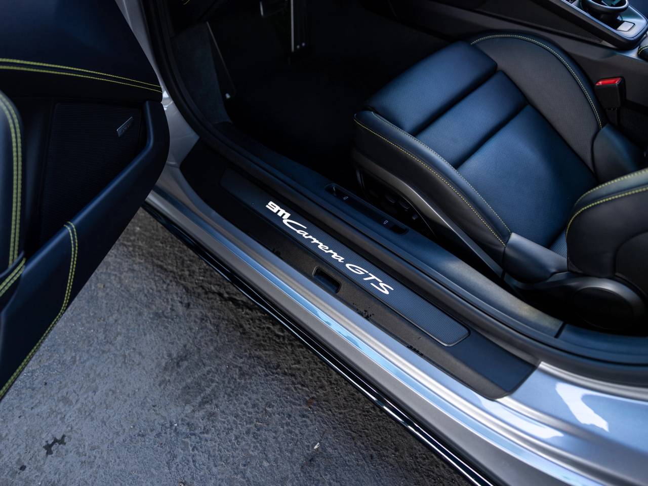 2025 Porsche 911 911 Carrera GTS