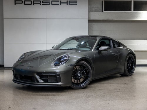 2024 Porsche 911 Carrera 4 GTS