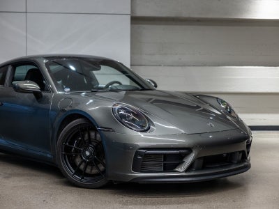 2024 Porsche 911 Carrera 4 GTS