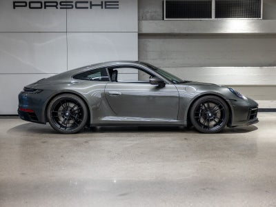 2024 Porsche 911 Carrera 4 GTS