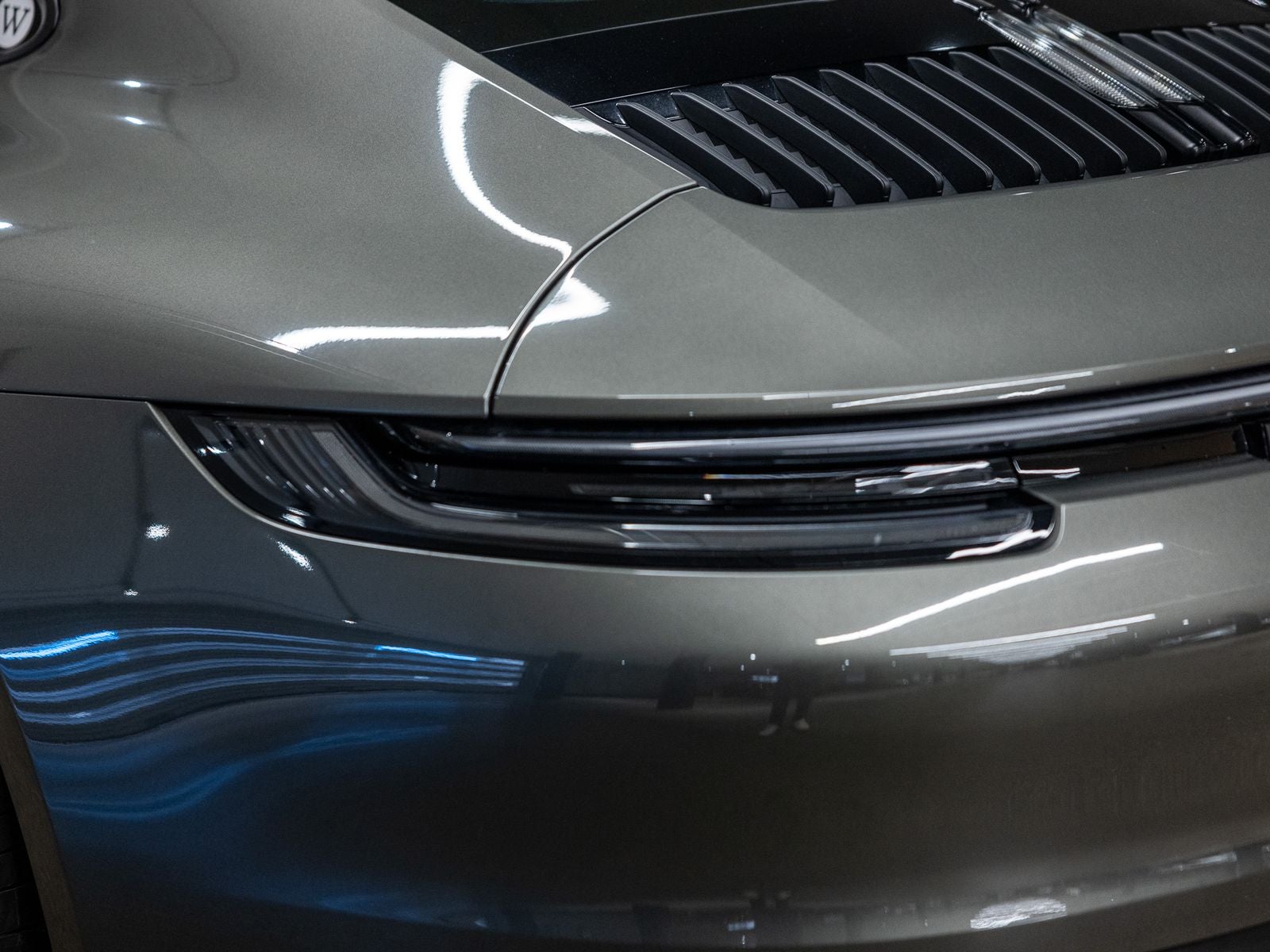 2024 Porsche 911 Carrera 4 GTS