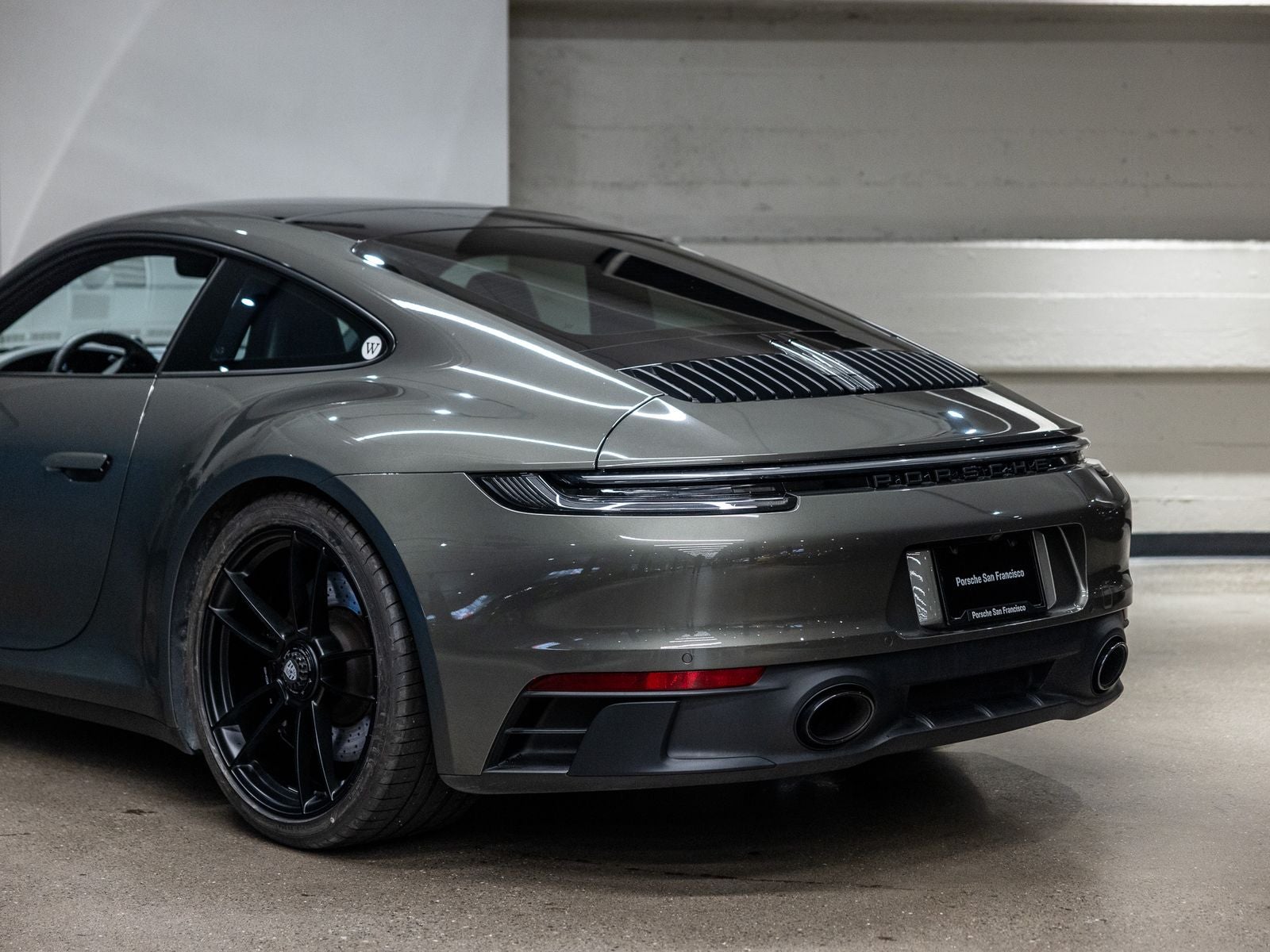 2024 Porsche 911 Carrera 4 GTS