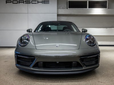 2024 Porsche 911 Carrera 4 GTS