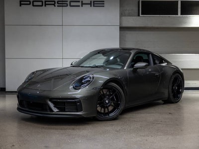 2024 Porsche 911 Carrera 4 GTS