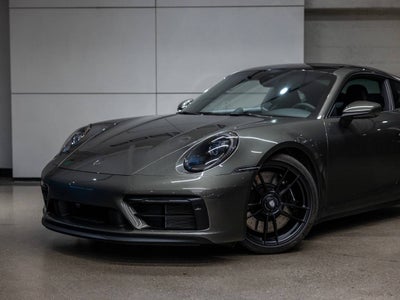 2024 Porsche 911 Carrera 4 GTS