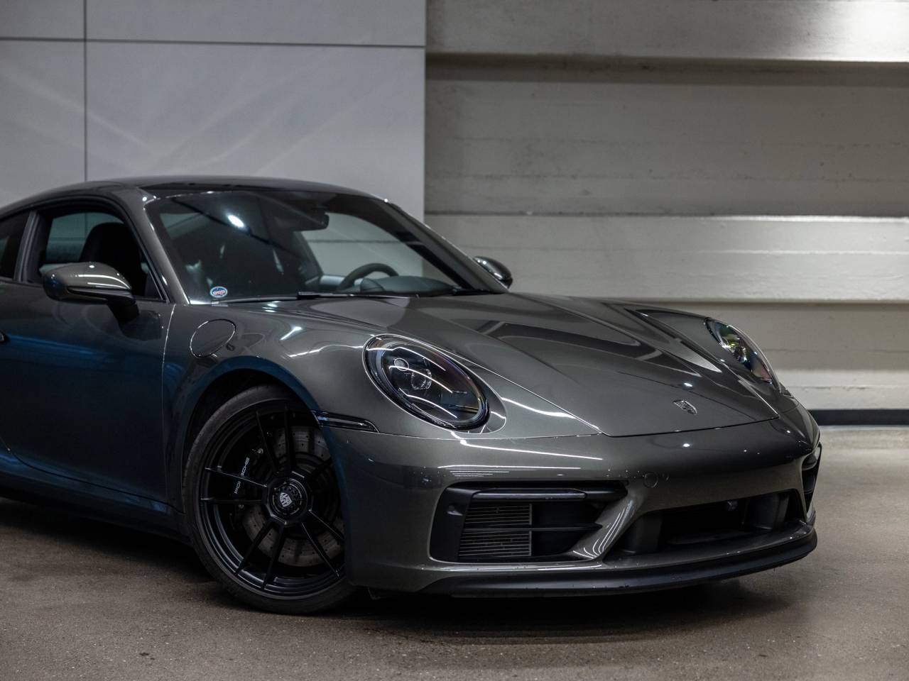 2024 Porsche 911 Carrera 4 GTS
